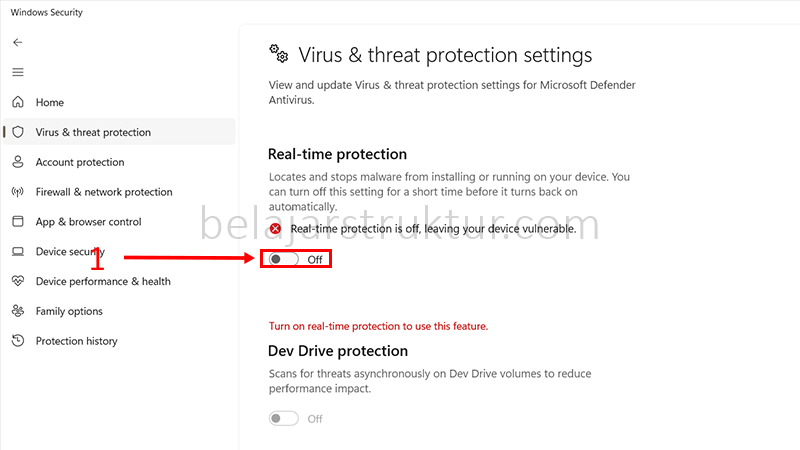 Nonaktifkan Windows Security atau antivirus lainnya sebelum memulai instalasi untuk menghindari file instalasi terblokir.